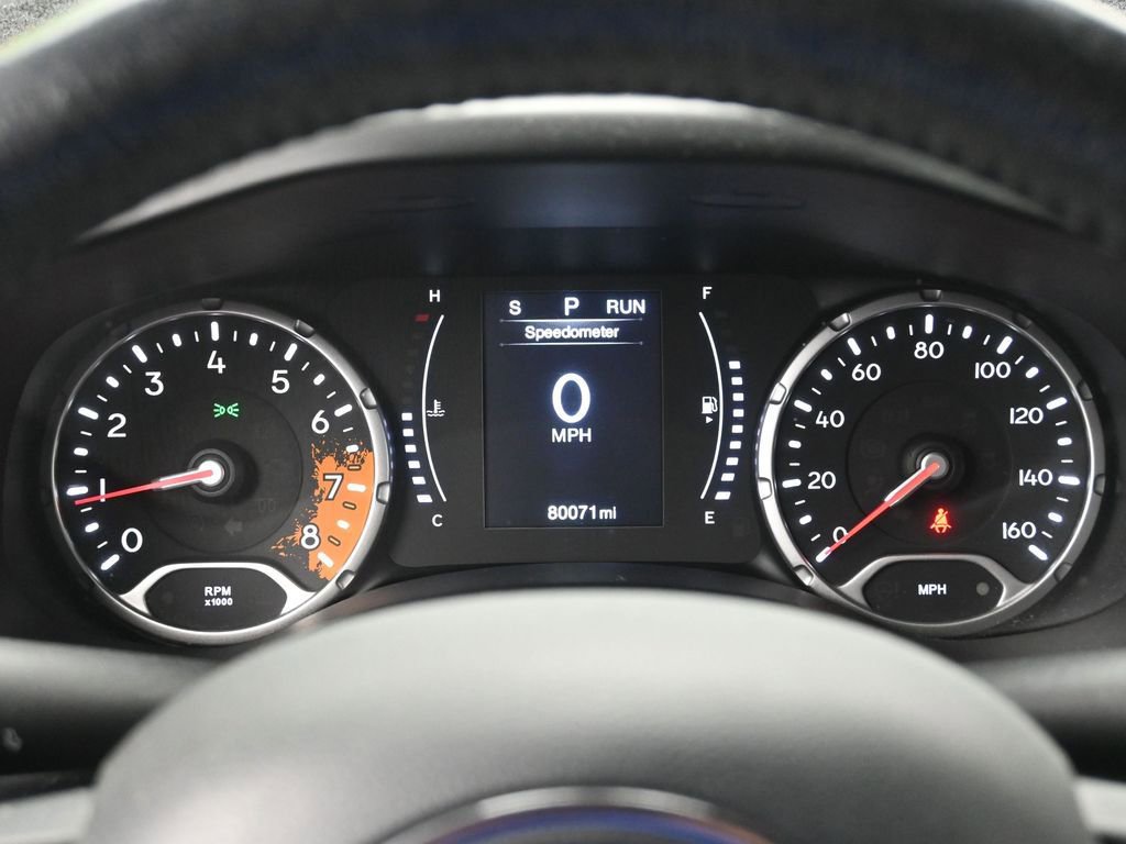 Used 2018 Jeep Renegade Latitude w/ Cold Weather Group image 11