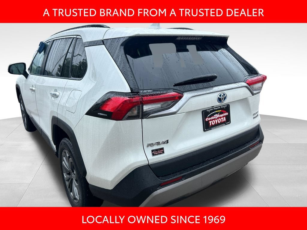 Certified 2022 Toyota RAV4 Limited AWD/4WD image 4