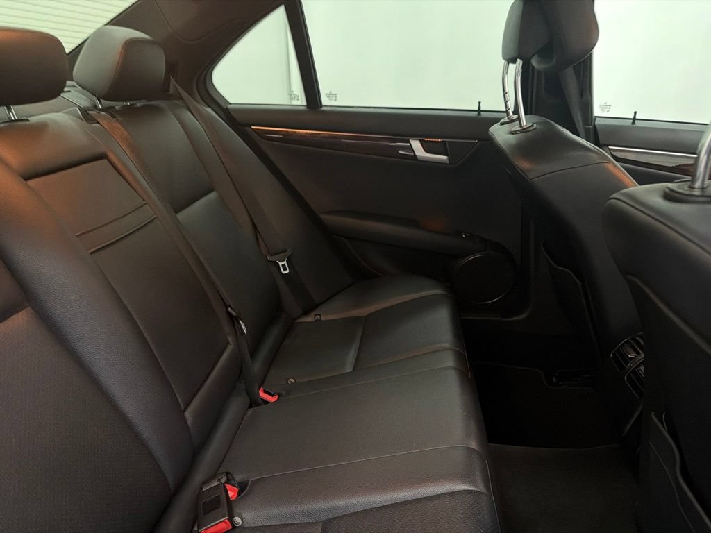Used 2013 Mercedes-Benz C 250 Sedan image 27