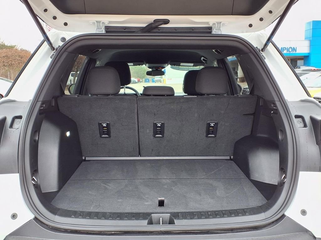 Used 2026 GMC Terrain Elevation image 9