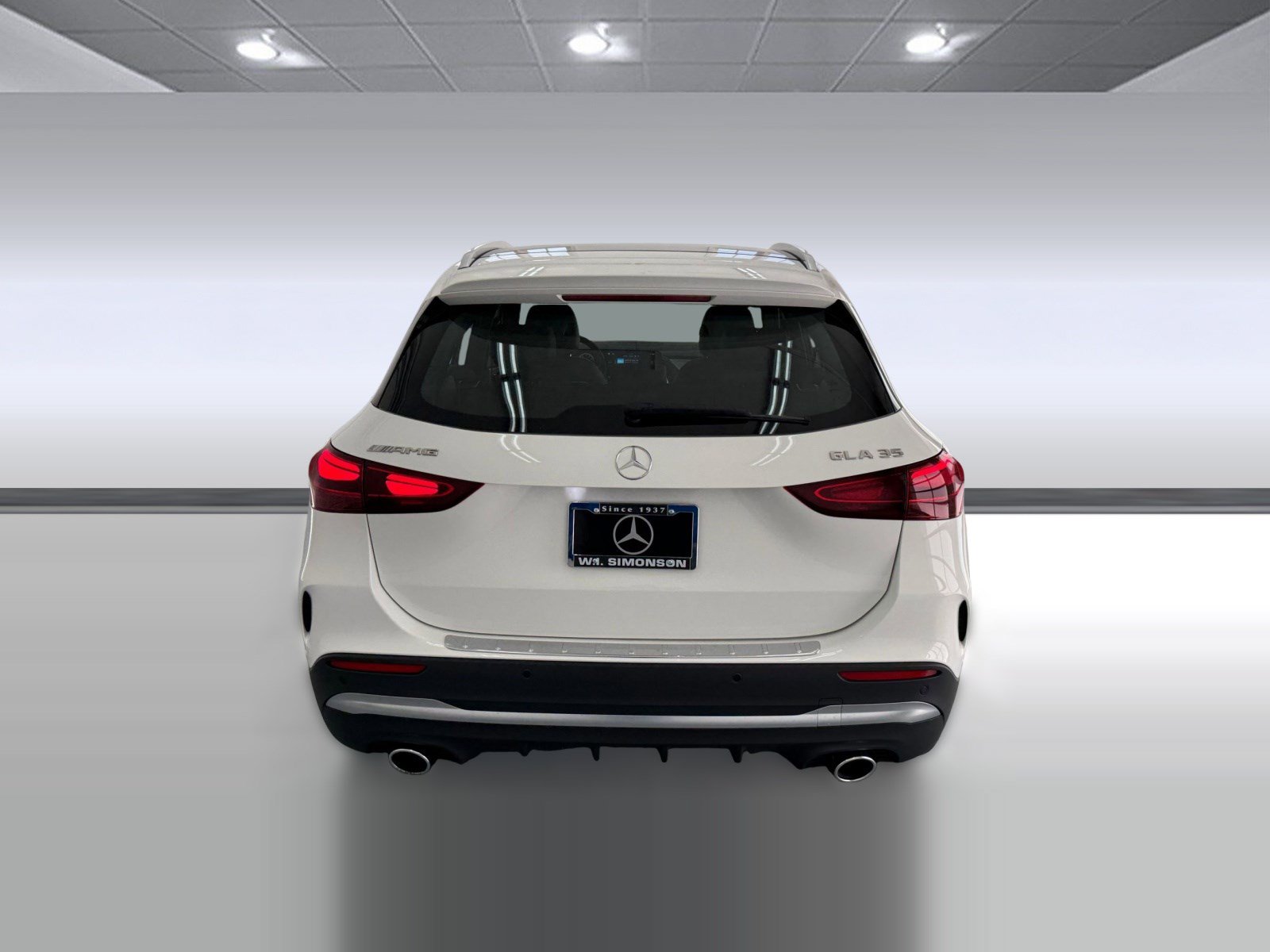 New 2026 Mercedes-Benz GLA 35 AMG 4MATIC image 9