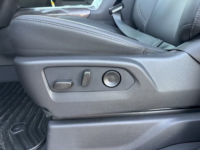 New 2026 Chevrolet Silverado 3500 LTZ w/ LTZ Convenience Package image 16