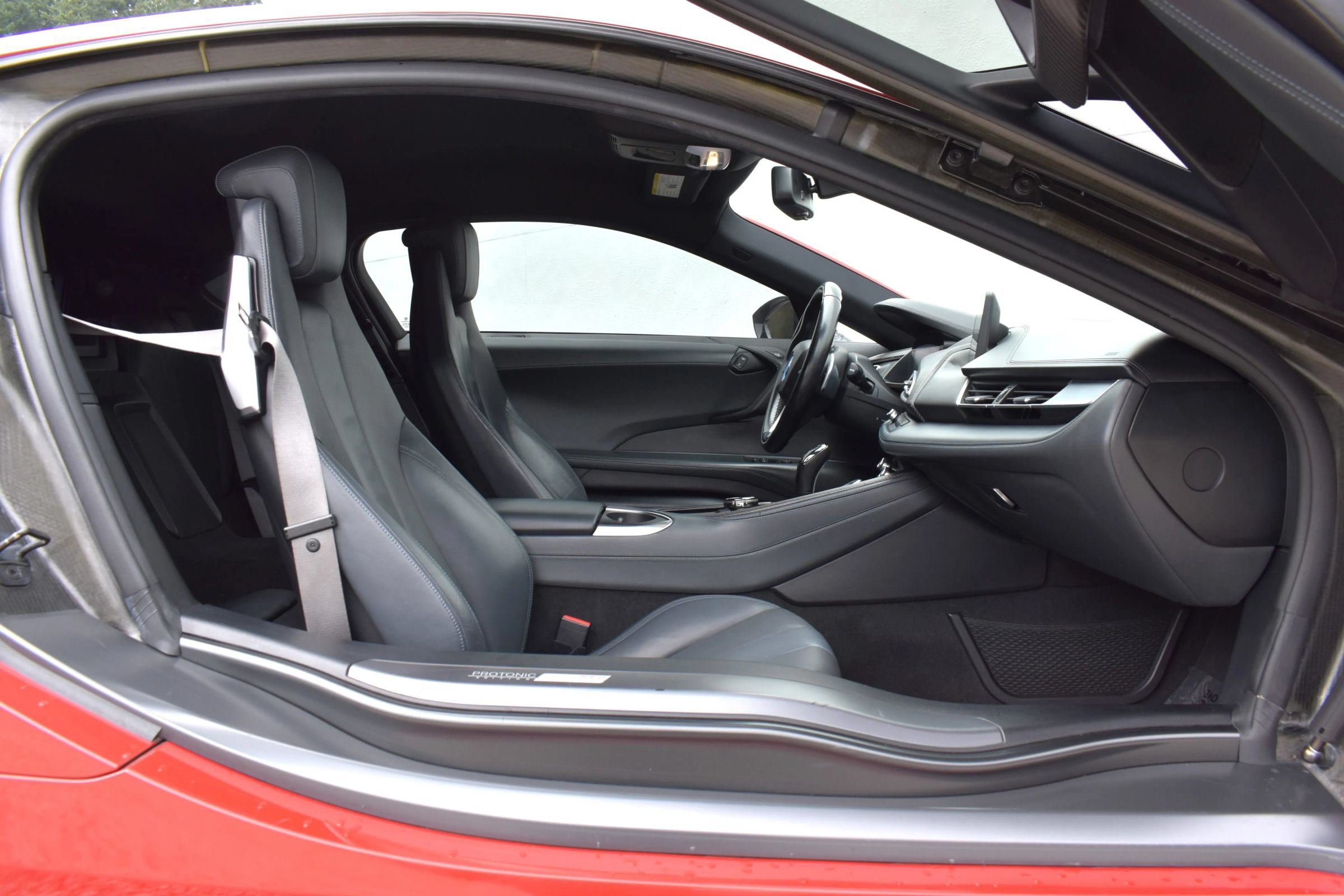 Used 2017 BMW i8 AWD/4WD image 29