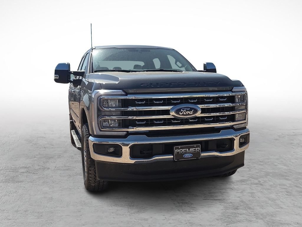 New 2026 Ford F250 Lariat w/ Chrome Package AWD/4WD image 2
