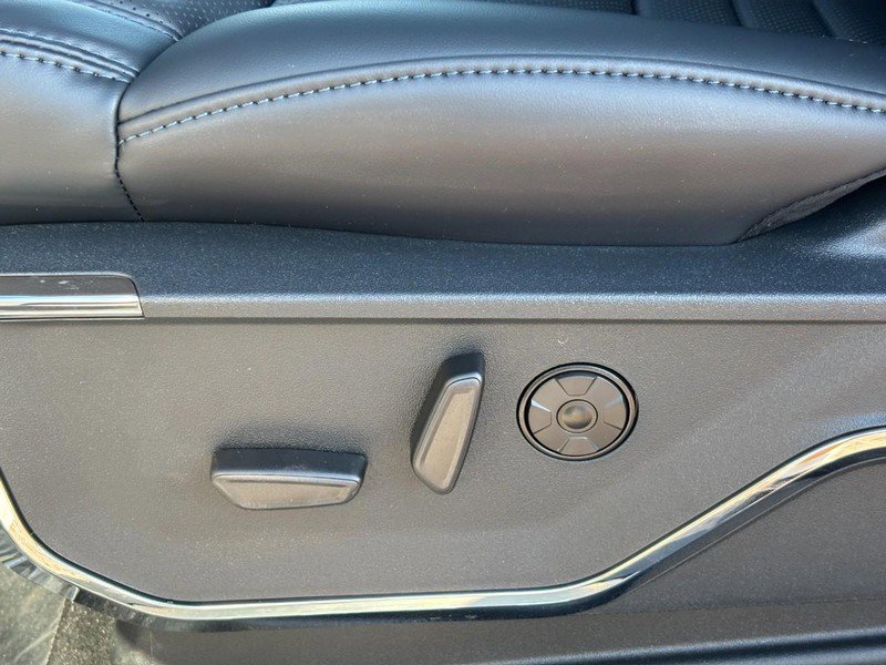 New 2026 Ford F250 Platinum image 16