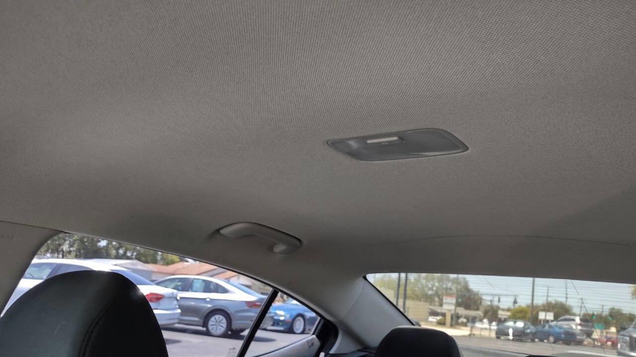 Used 2019 Hyundai Elantra SEL image 27