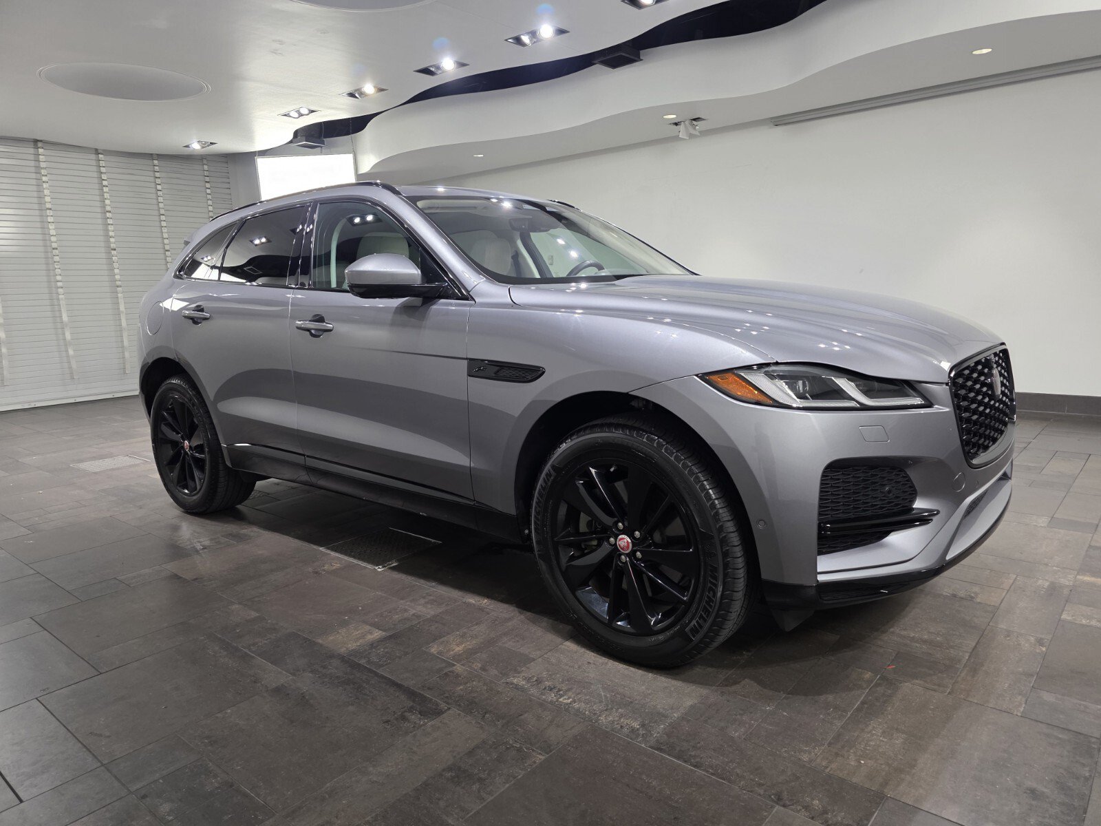 Used 2021 Jaguar F-PACE S AWD/4WD image 26