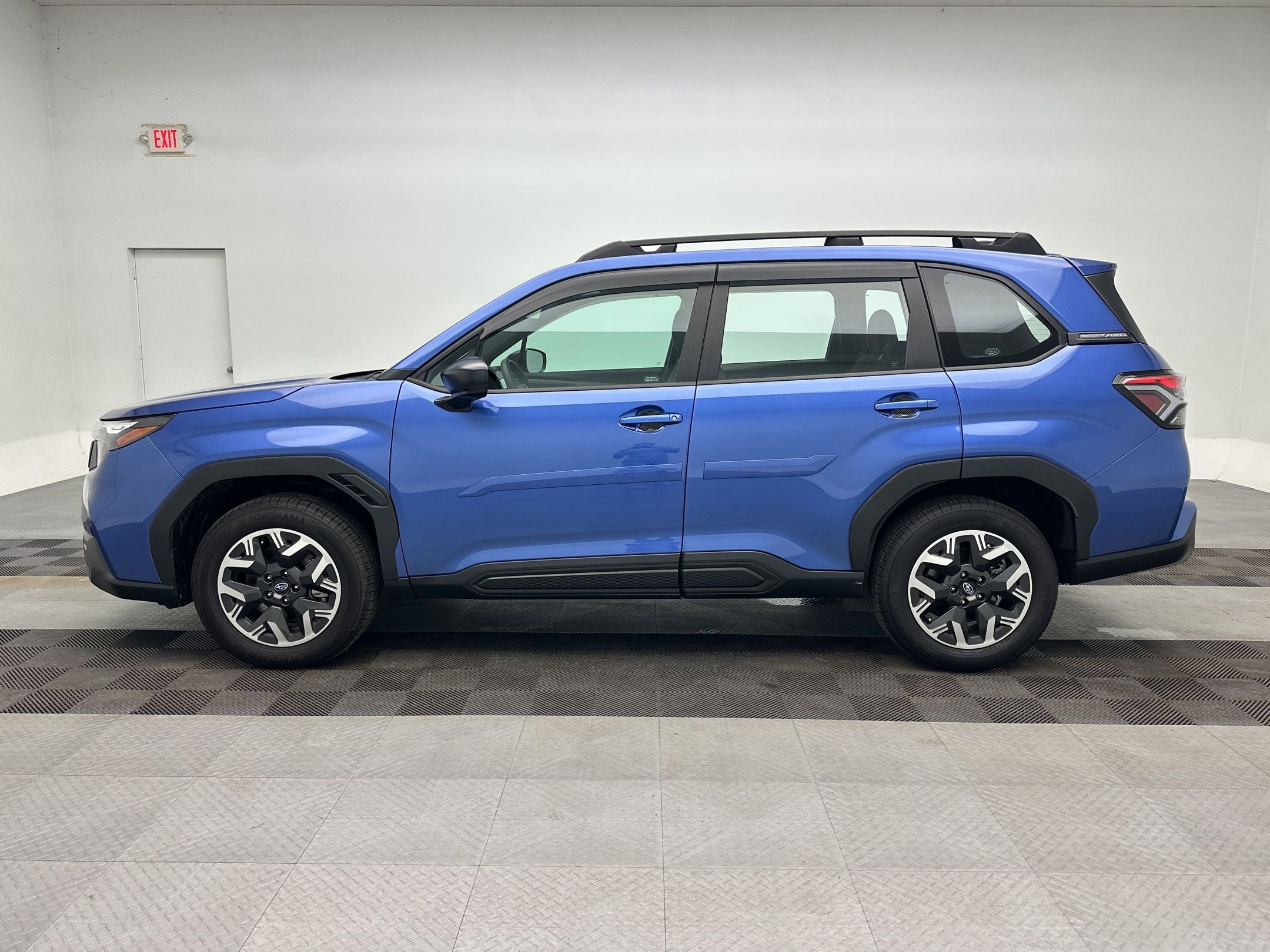 Used 2026 Subaru Forester Touring AWD/4WD image 2