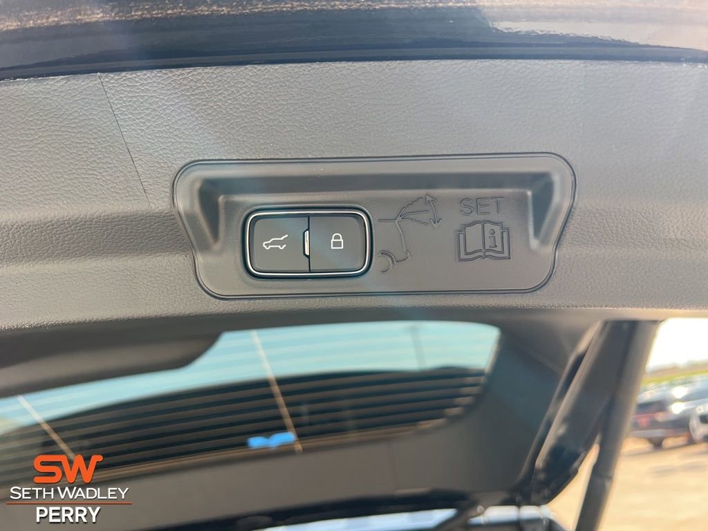 New 2025 Ford Explorer ST image 30