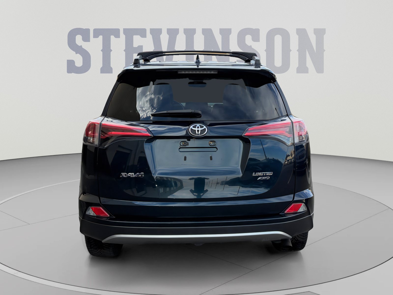 Used 2018 Toyota RAV4 Limited w/ All Weather Liner Package AWD/4WD image 4