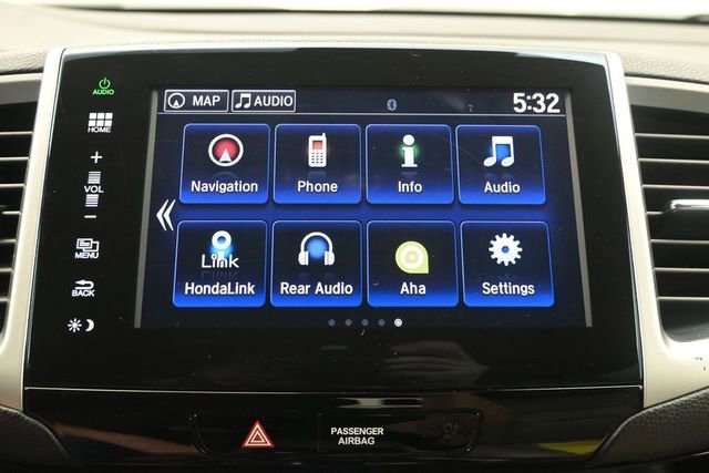 Used 2016 Honda Pilot Touring image 18