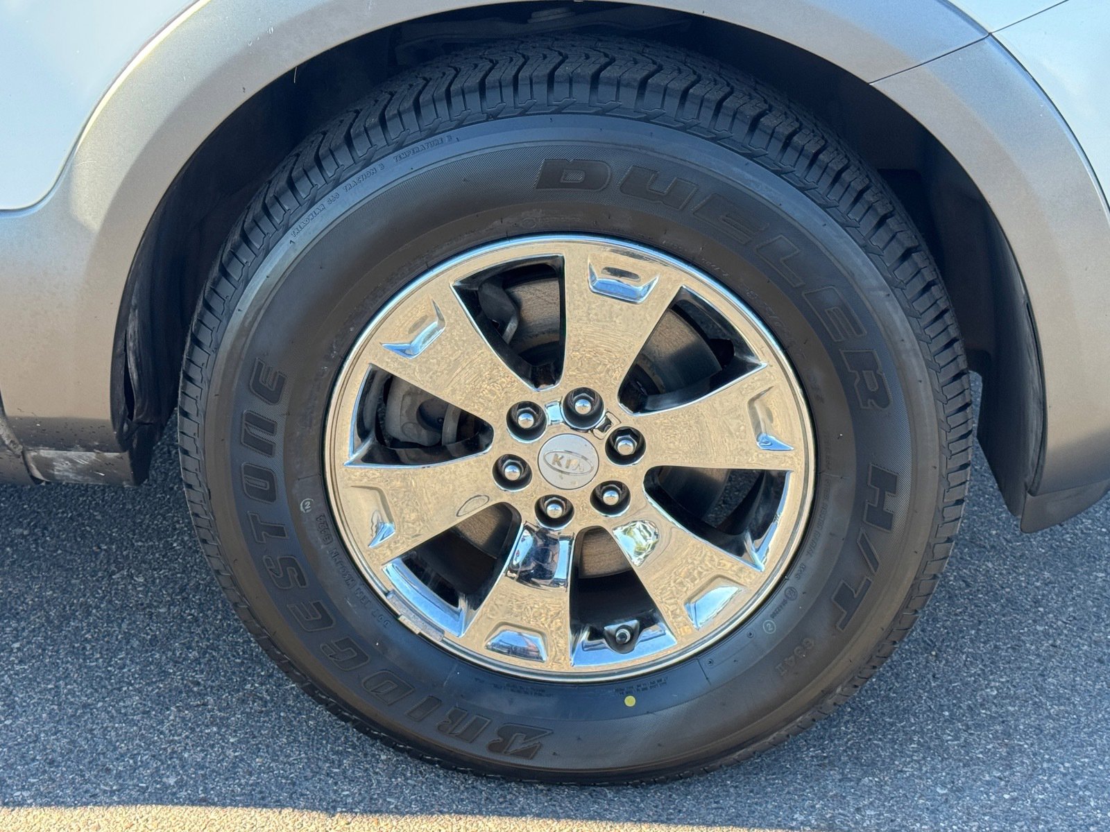 Used 2009 Kia Borrego EX w/ Leather Pkg image 10