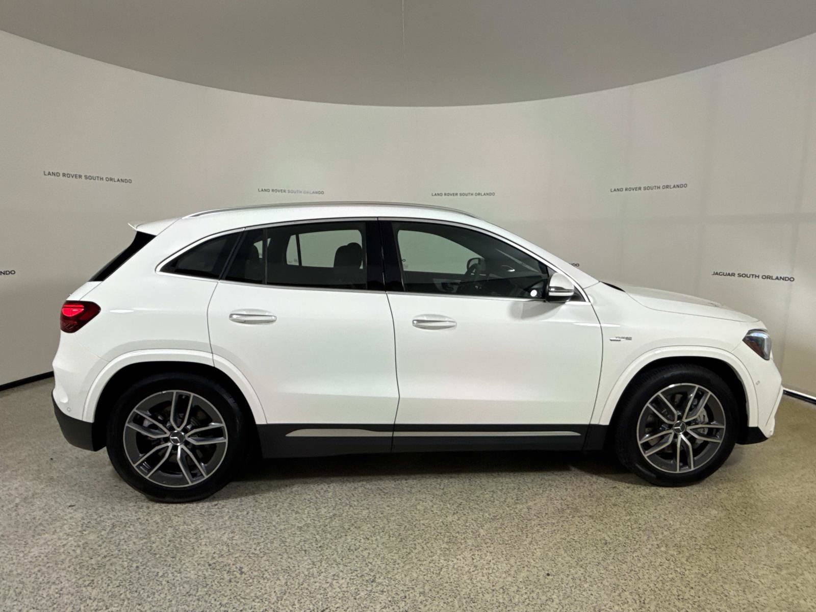 Used 2025 Mercedes-Benz GLA 35 AMG 4MATIC image 6