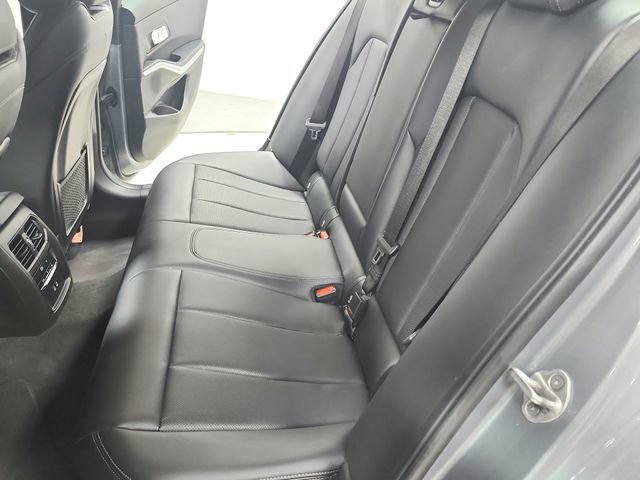 Used 2023 BMW 330i Sedan w/ Driving Assistance Package image 33