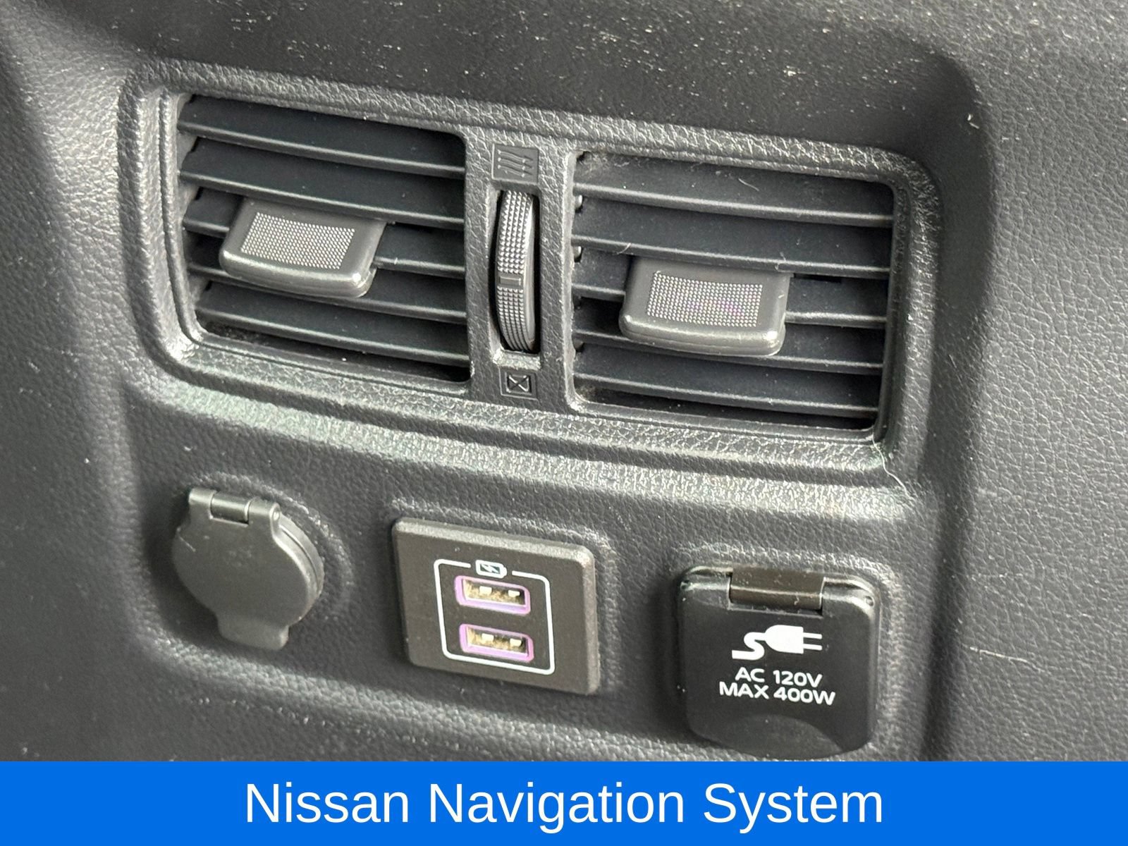 Used 2019 Nissan Titan SV w/ SV Convenience Package AWD/4WD image 21