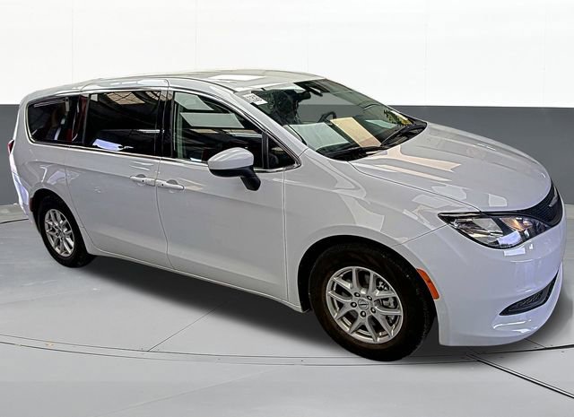 Used 2022 Chrysler Voyager LX