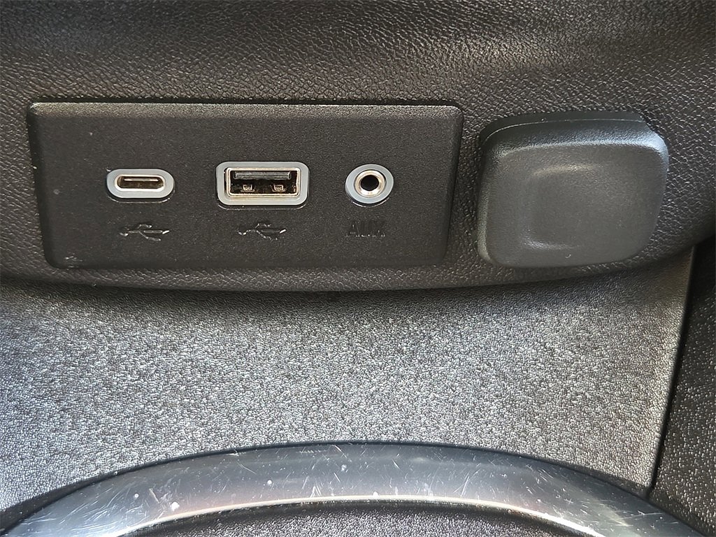 Used 2023 Chevrolet Malibu LT image 18