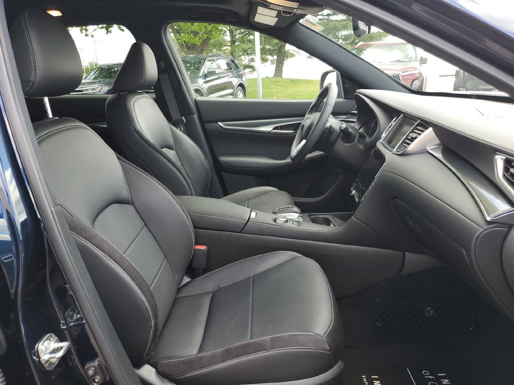 Used 2025 INFINITI QX50 Sport w/ Cargo Package AWD/4WD image 30