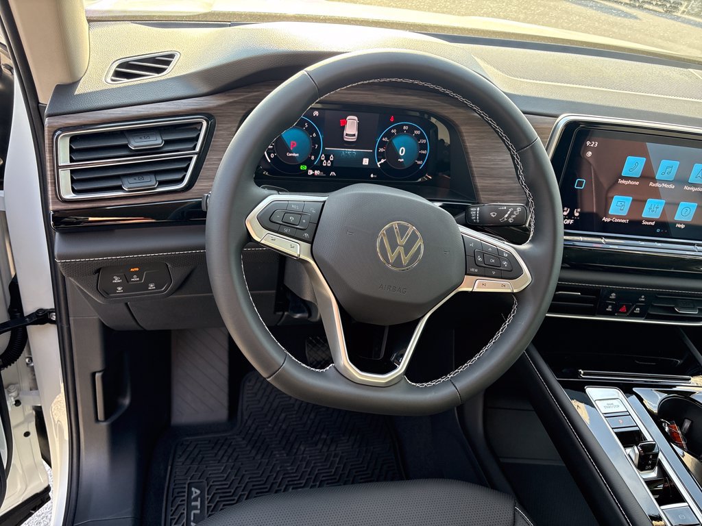 New 2026 Volkswagen Atlas SEL AWD/4WD image 17