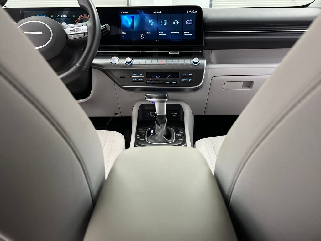Used 2025 Hyundai Kona SEL FWD image 42