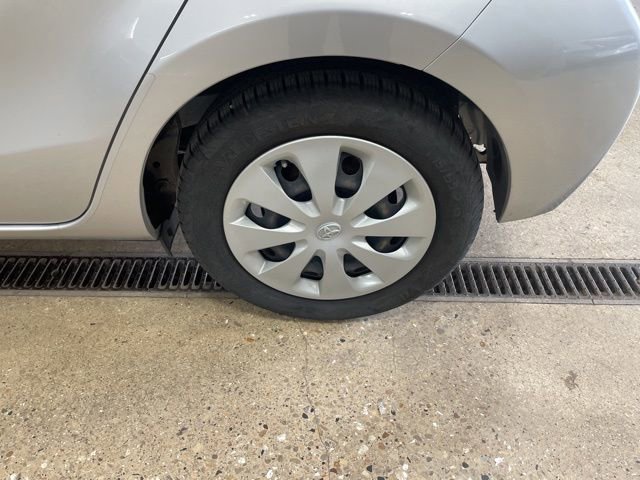 Used 2012 Toyota Prius C Two image 32