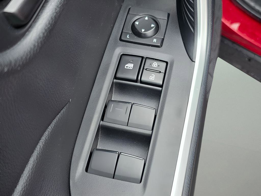 Used 2024 Toyota RAV4 LE FWD image 17