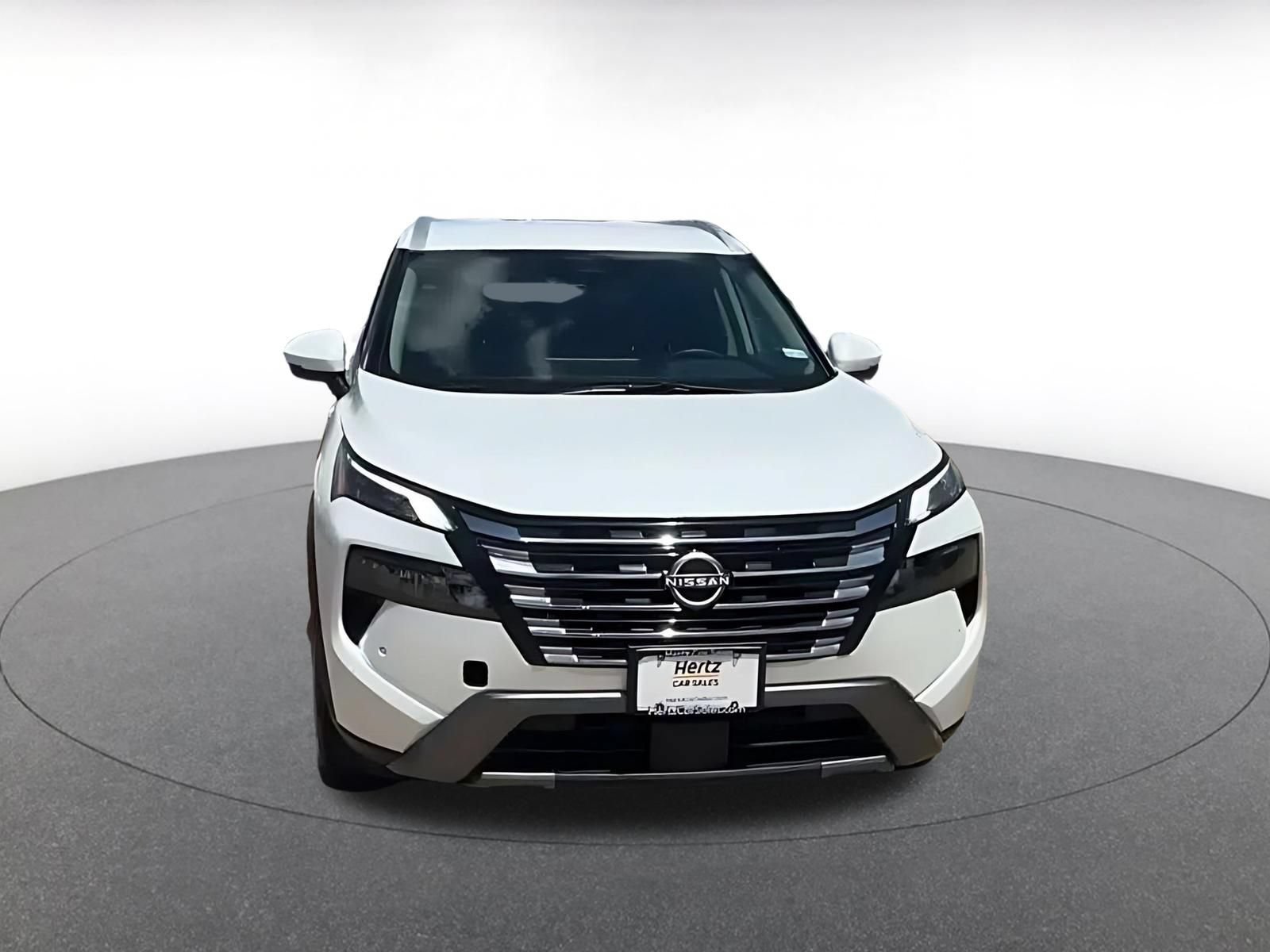 Used 2026 Nissan Rogue SL FWD image 4