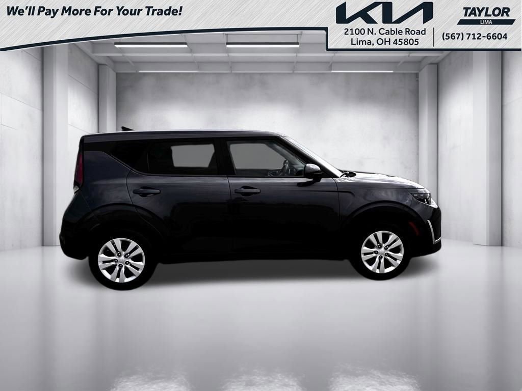 Used 2023 Kia Soul LX FWD image 15