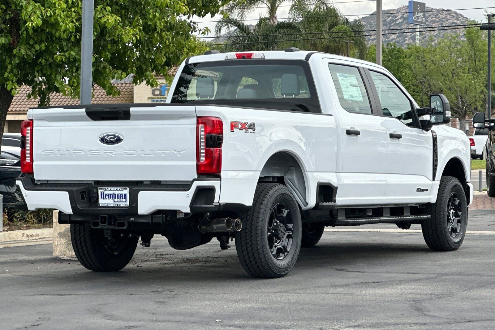 New 2026 Ford F350 4x4 Crew Cab Super Duty image 4