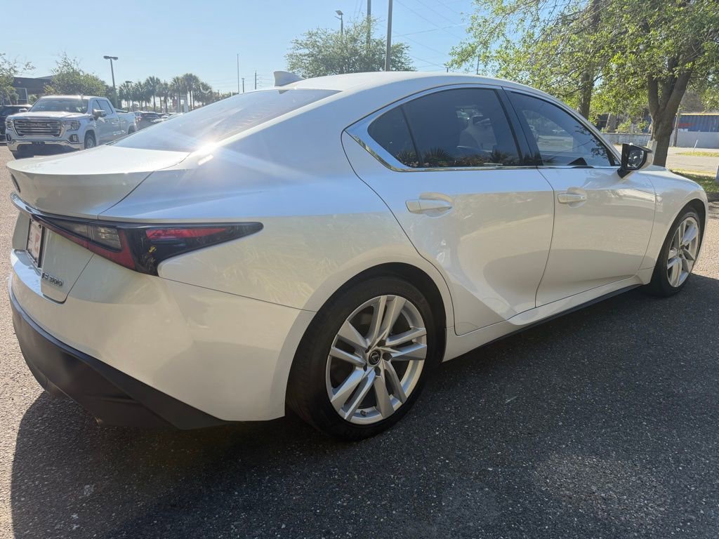 Used 2022 Lexus IS 300 w/ Accessory Package RWD image 9
