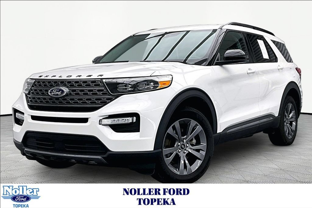 Certified 2024 Ford Explorer XLT AWD/4WD image 1