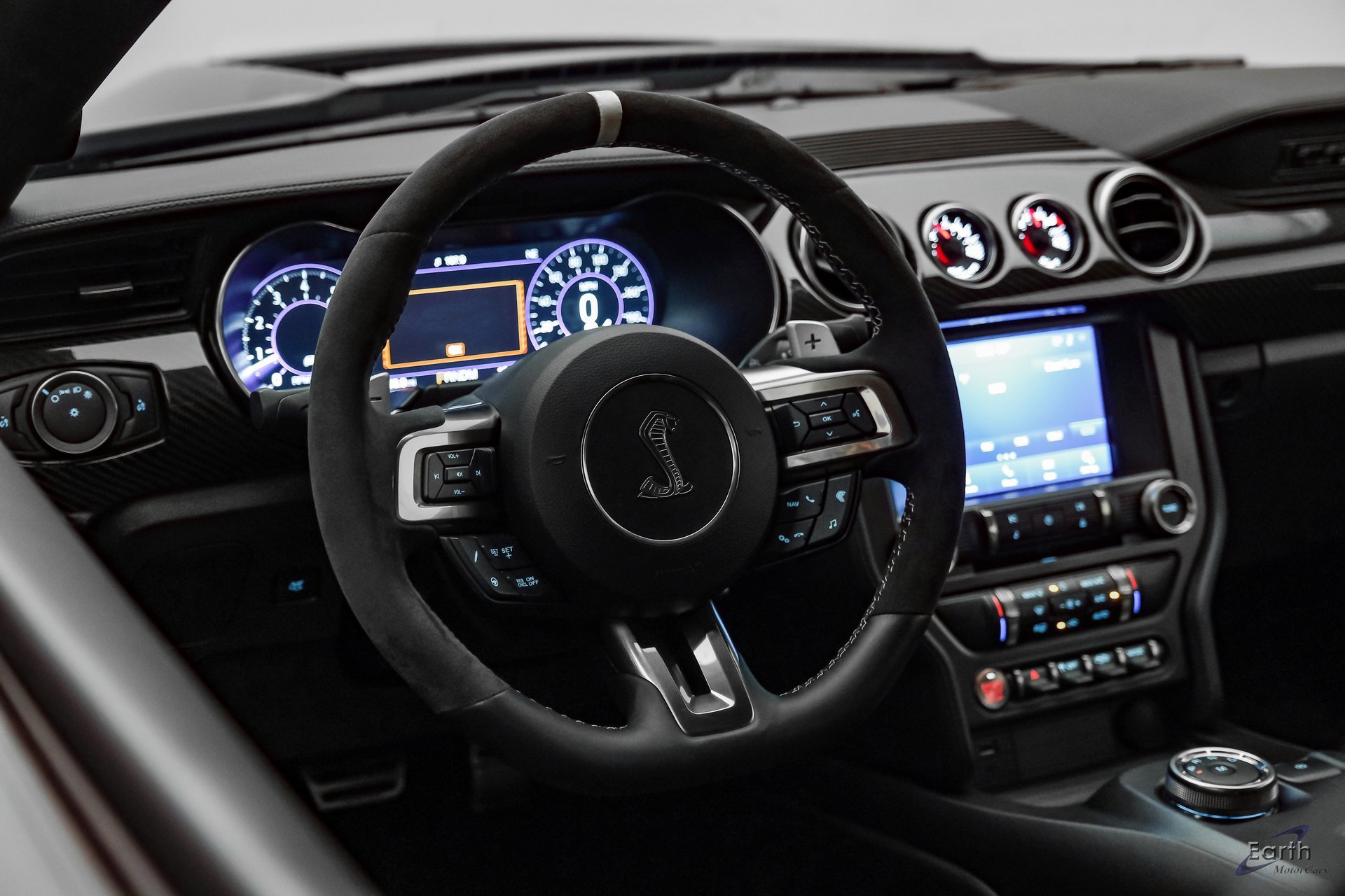 Used 2020 Ford Mustang Shelby GT500 w/ Carbon Fiber Track Pack image 38