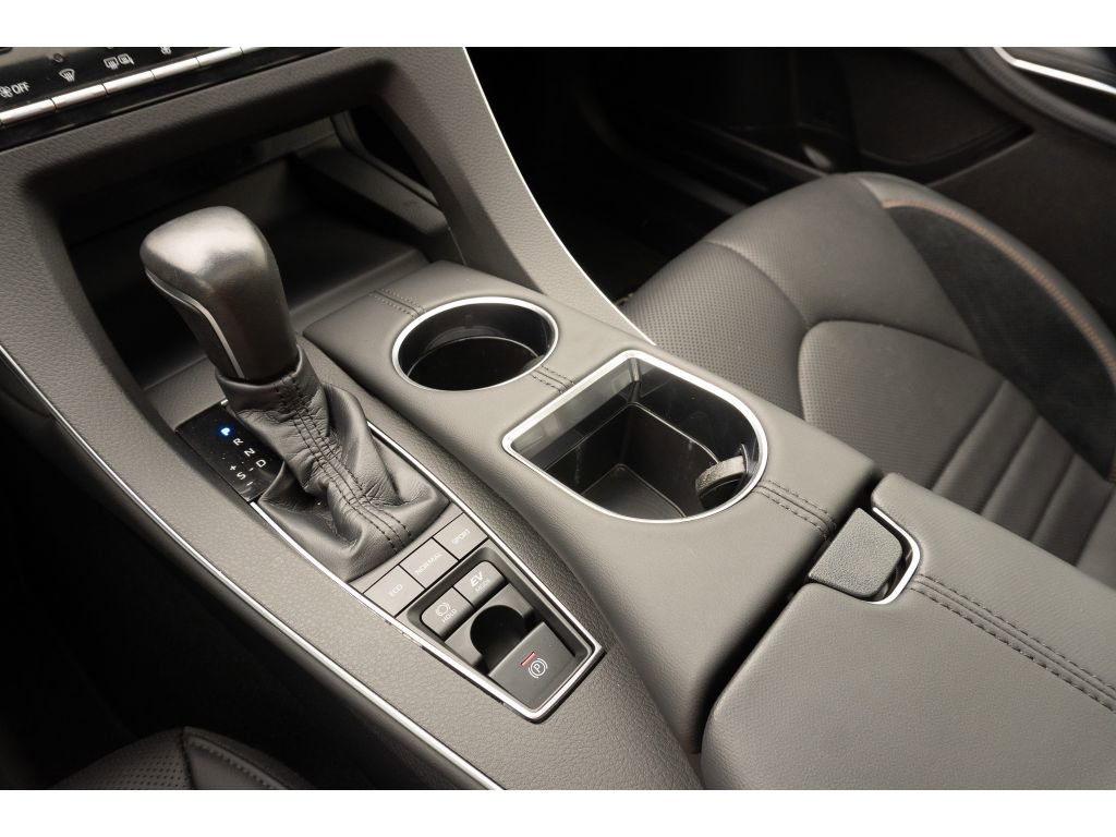 Used 2020 Toyota Avalon XSE image 26