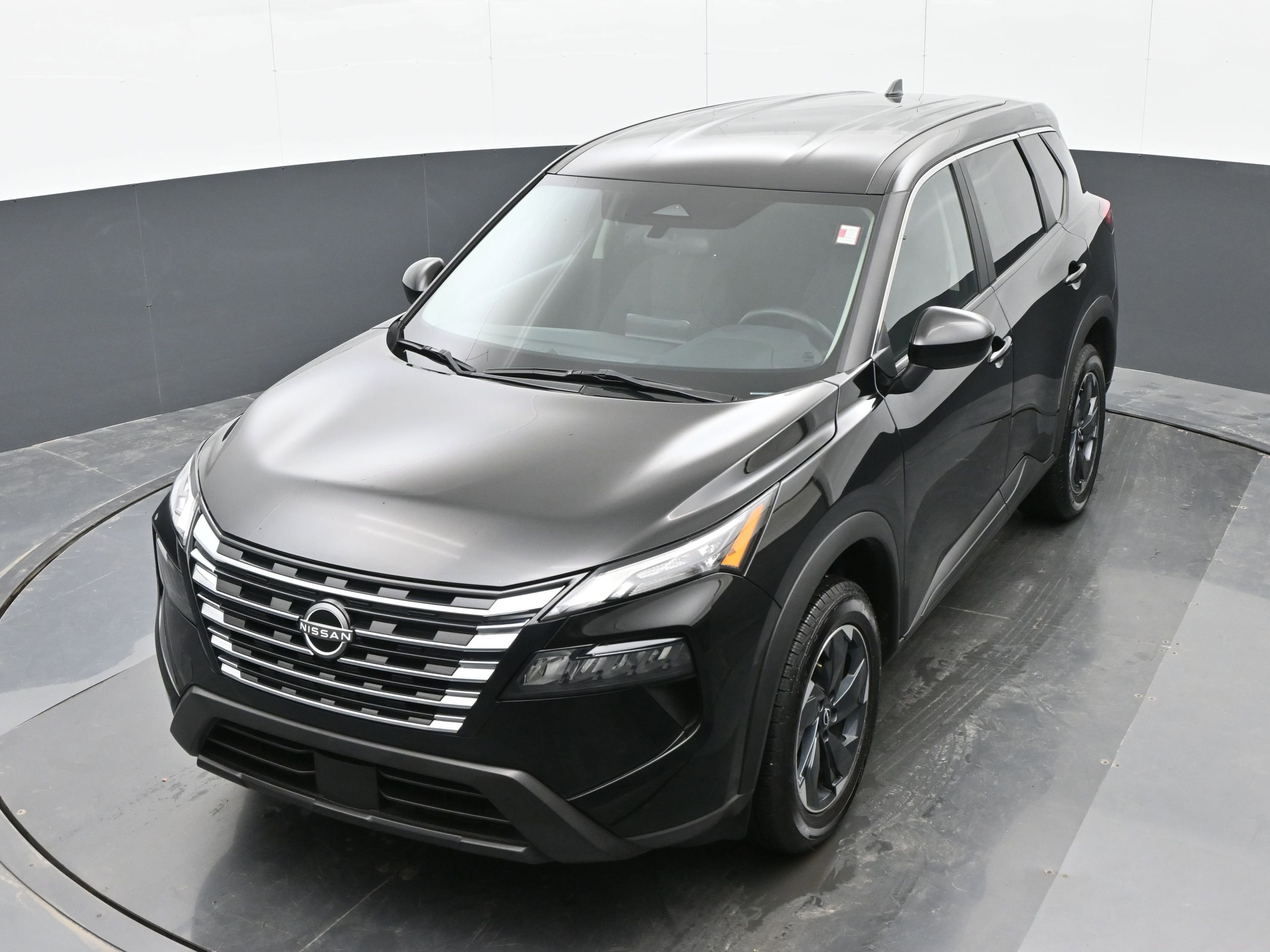 Used 2024 Nissan Rogue SV image 30