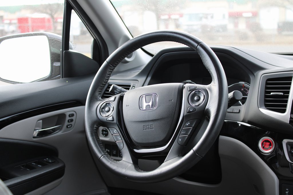 Used 2017 Honda Pilot Touring image 20
