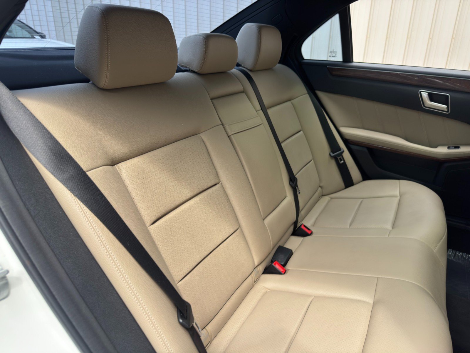 Used 2013 Mercedes-Benz E 350 Sedan image 36