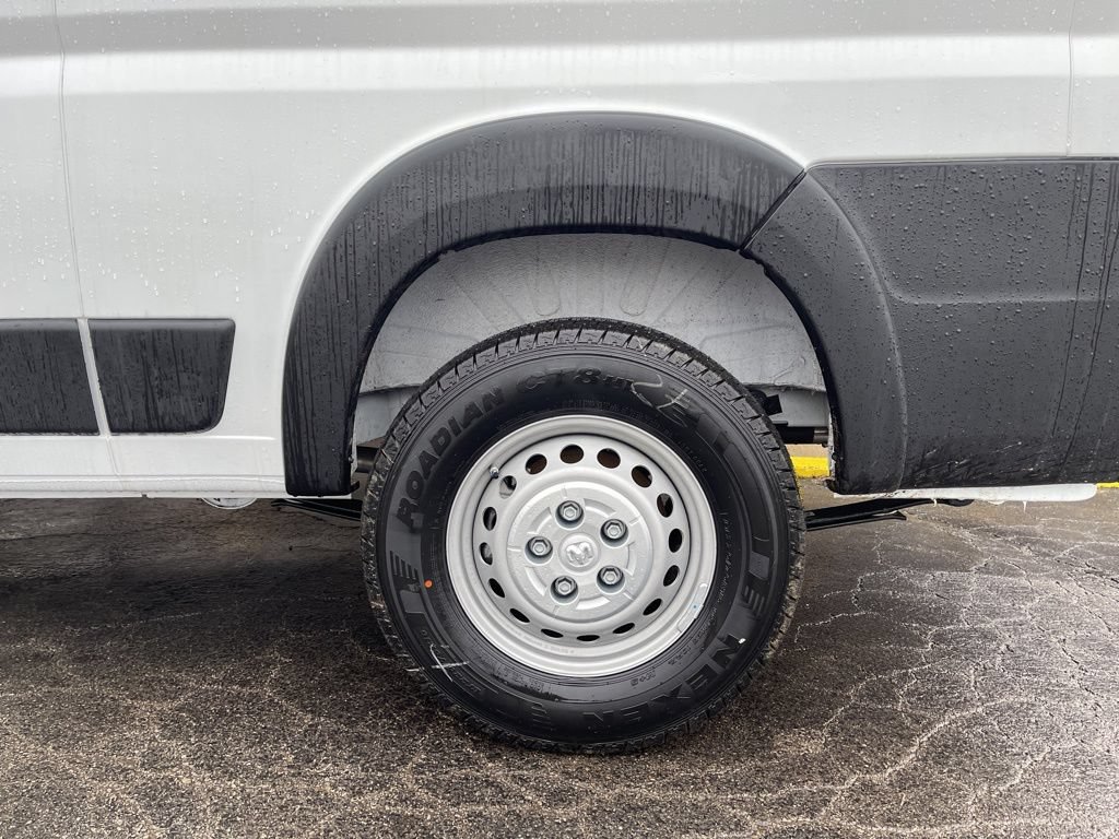 New 2025 RAM ProMaster 2500 w/ Premium Convenience Group FWD image 25