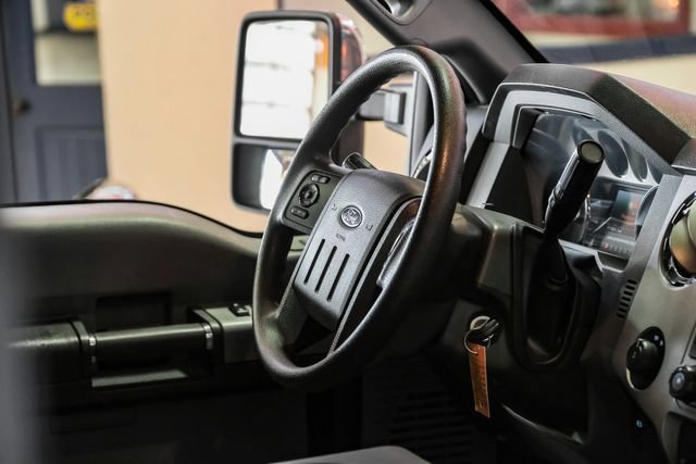 Used 2015 Ford F250 XLT w/ XLT Premium Package RWD image 16