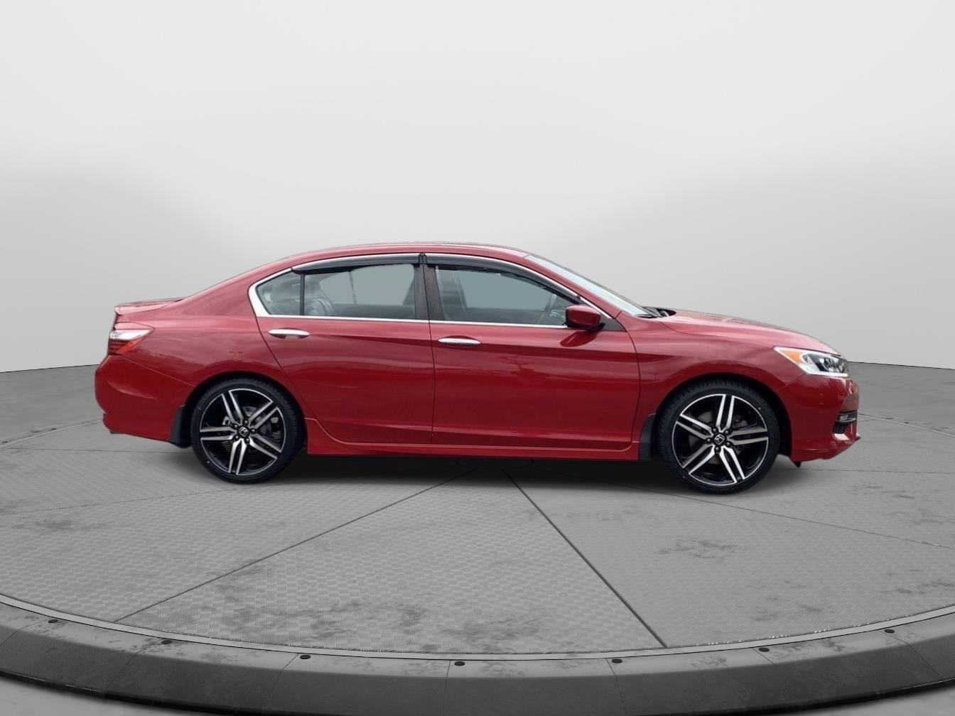 Used 2017 Honda Accord Sport Special Edition image 2