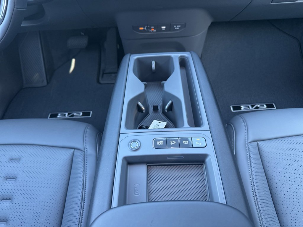 New 2026 Kia EV9 Wind image 32