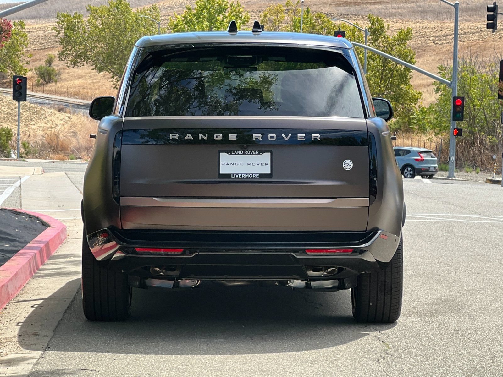 New 2026 Land Rover Range Rover SV AWD/4WD image 5