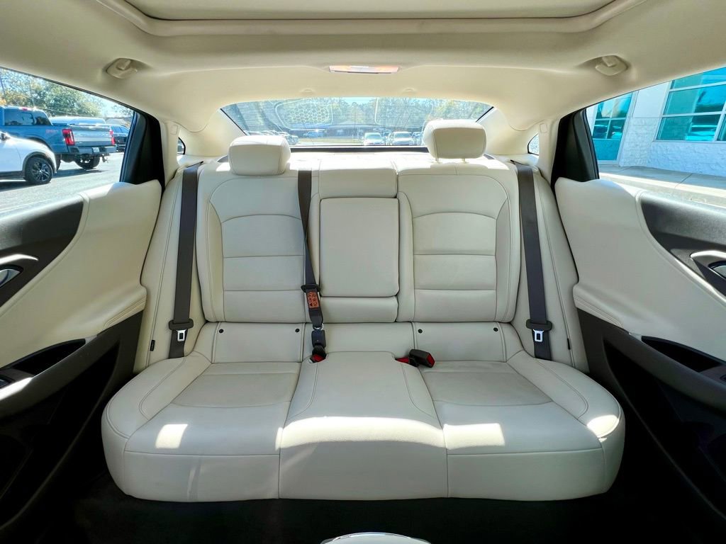 Used 2024 Chevrolet Malibu LT image 37