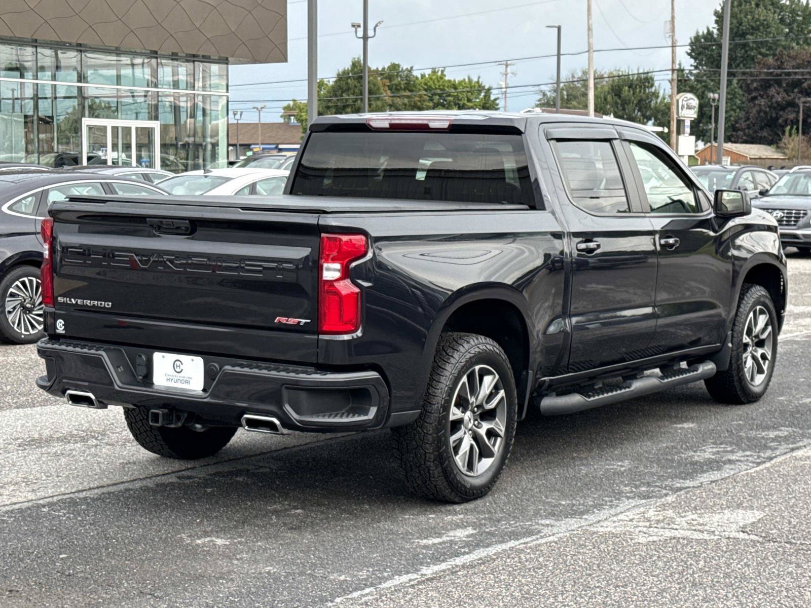 Used 2022 Chevrolet Silverado 1500 RST AWD/4WD image 25