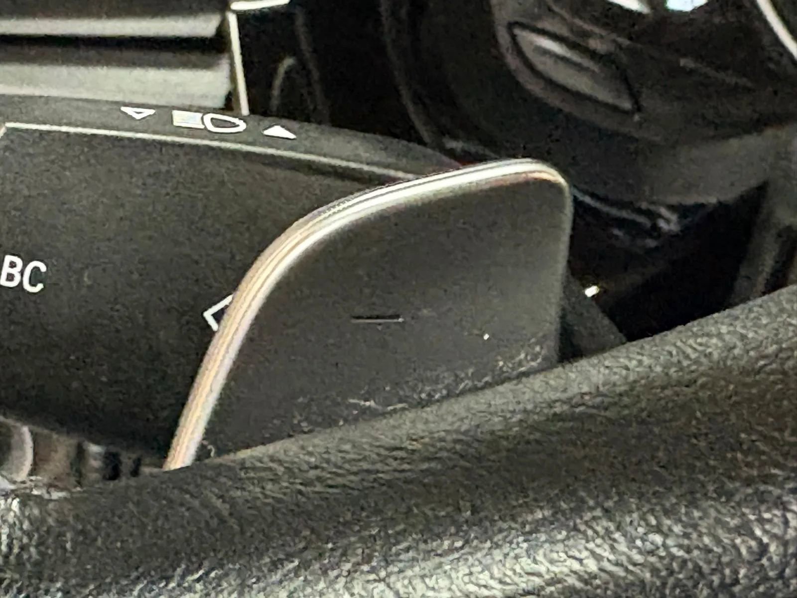 Used 2019 BMW 530e xDrive w/ Convenience Package image 34