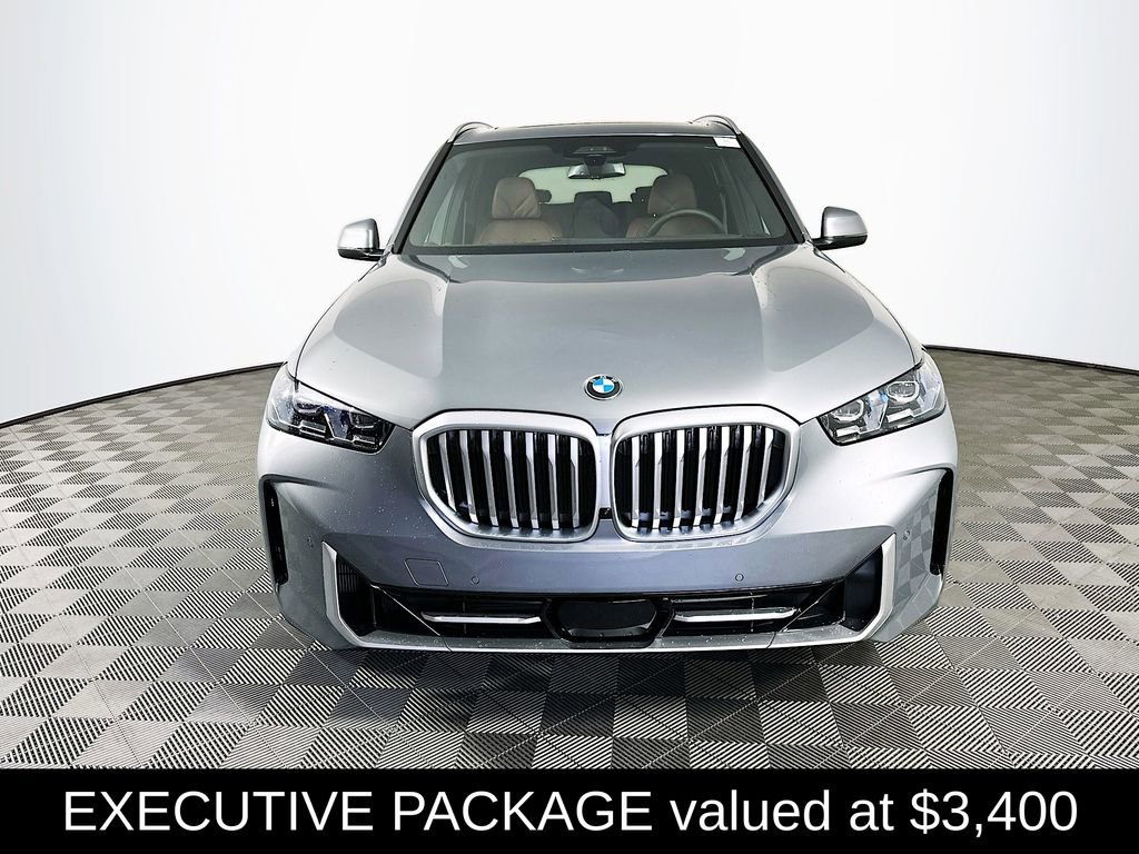 New 2026 BMW X5 xDrive40i w/ Executive Package image 3