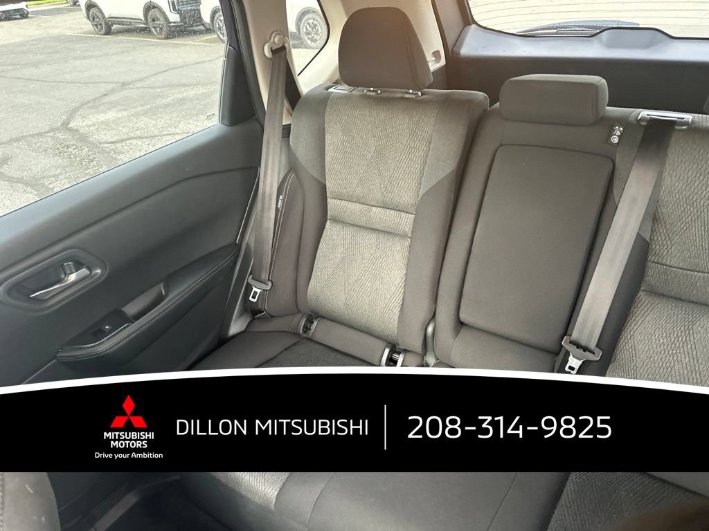 Used 2025 Nissan Rogue SV AWD/4WD image 6