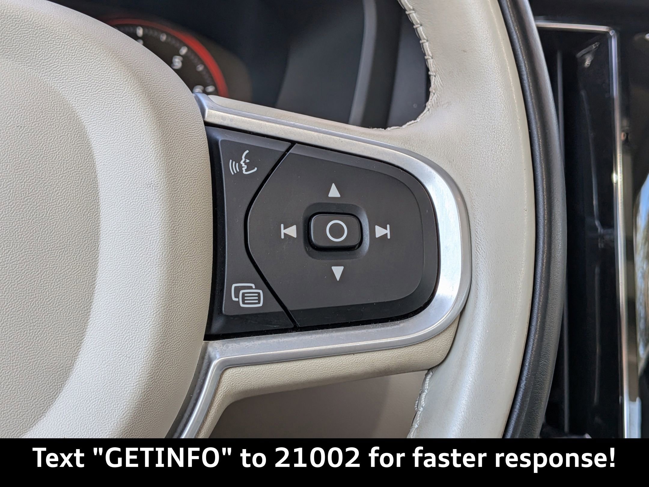 Used 2021 Volvo S60 T5 Momentum image 32