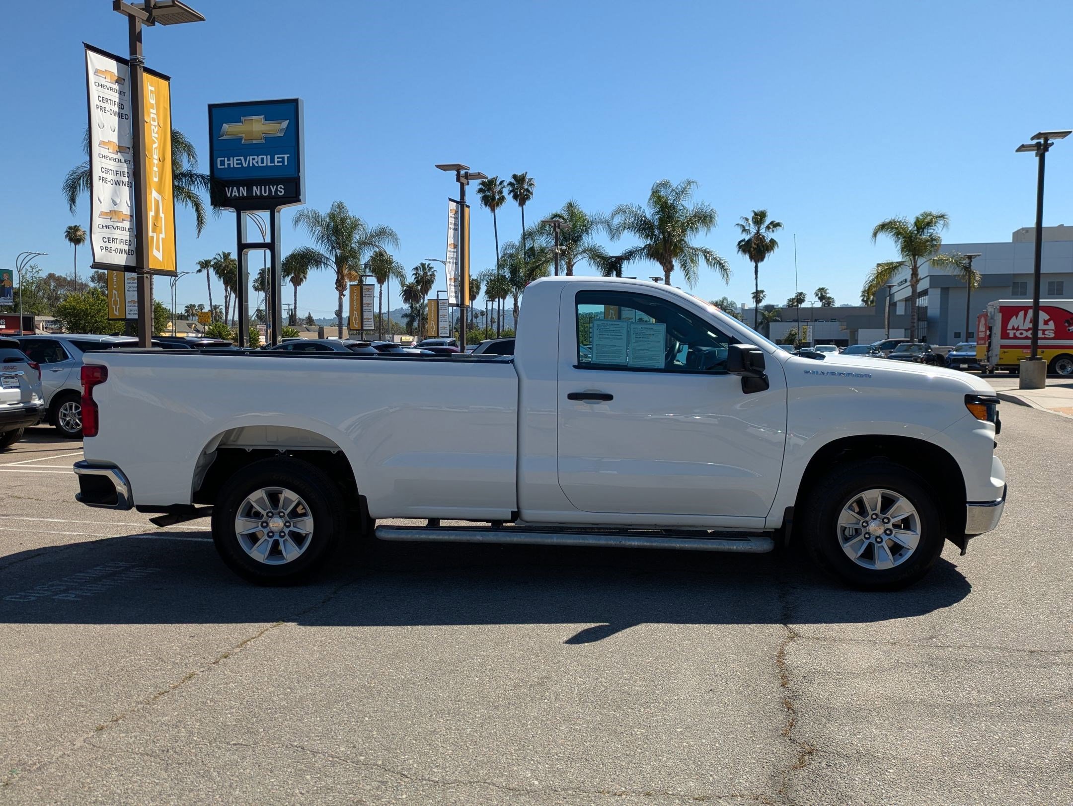 Used 2025 Chevrolet Silverado 1500 W/T image 4