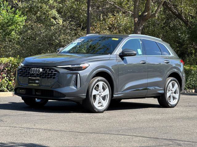 Certified 2025 Audi Q5 Premium w/ Premium Plus AWD/4WD image 9