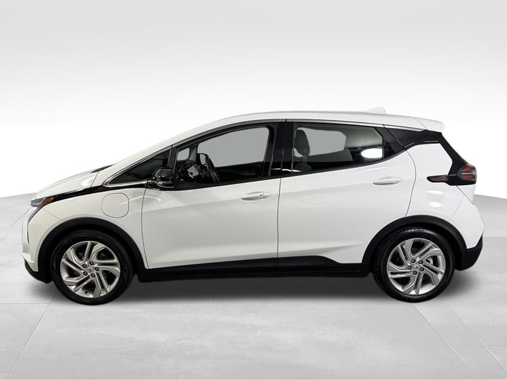 Used 2023 Chevrolet Bolt LT w/ Driver Confidence Package FWD image 9
